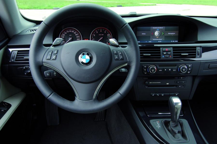  BMW 3-Series Coupe 2007 года  (фото 97 из 219)